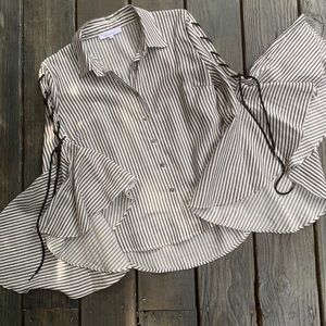 Gorgeous Black & White Blouse Large Bell Sleeves